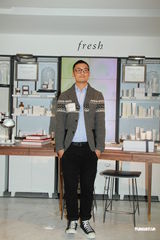 组图：余文乐投诉内地空气差 Amanda明年补度蜜月