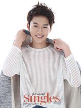 高清组图：《鲨鱼》延俊锡写真花美男魅力足