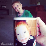 组图：杯子宝宝创意照走红 妈妈齐呼卡哇伊