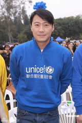 高清图：黎明出席慈善活动 被问生子计划没好气