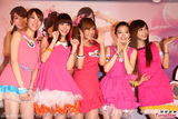 组图：台湾少女团体Popu Lady粉红现身代言游戏