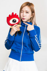 独家高清图：蜡笔团Crayon Pop对话新浪娱乐