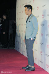 组图：李晨耿乐等出席品牌派对星光闪耀