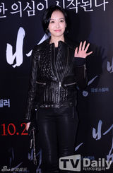 组图：f(x)宋茜雪莉等助阵《共犯》VIP试映