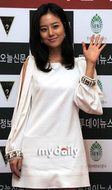 组图：韩星李多海苏志燮等盛装出席韩国文艺颁奖礼