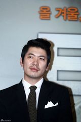 高清组图：韩国电影《巨塔》首映群星云集