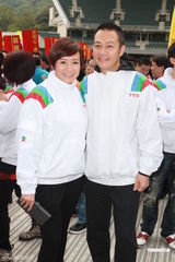 组图：陈敏之承认涨身价 应届港姐许亦妮否认绯闻