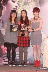 组图：梁静茹6月红馆开唱 称不会放弃歌唱事业