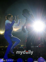 组图：韩国2012Dream concert东方神起等群星云集