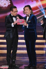 组图：古明华凭《巴不得妈妈》获得最佳男配角