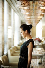 组图：王艳唯美写真 天生丽质展素颜魅力