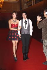 组图：贾青出席风尚大典 抹胸小礼服成全场亮点