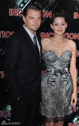 幻灯图集：《盗梦空间》巴黎首映 歌迪亚性感逼人