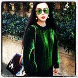 组图：范冰冰伦敦游荡 美艳红唇街头扮文艺