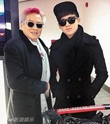 组图：高凌风生前旧照帅气 患癌后满头白发