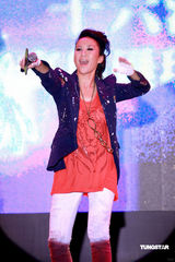 幻灯图：李玟自曝曾见MJ 巨星称赞coco名字很好听 