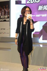 组图：周笔畅挑战小清新 自曝偏爱大叔型男人