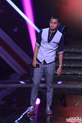 组图：港版《我是歌手》热拍 巫启贤个唱邀选手