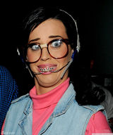 高清组图：凯蒂-佩里出席青少年选择奖变装搞怪