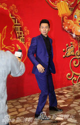 组图：央视蛇年春晚联排后台群星亮相