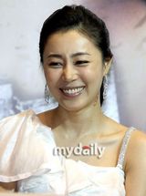 组图：薛景求等参加新片《解决士》媒体首映