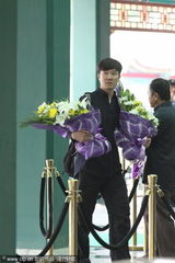 组图：田华于洋韩三平葛优冯巩唐国强等送别陈强