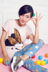 组图：马苏大玩表情九宫格 萌主展现丰富内心