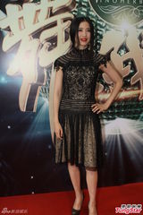 组图：吴镇宇单手托举超轻松 杜海涛辟蹊径