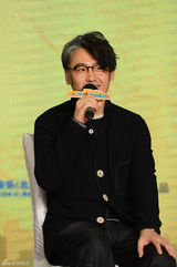 组图：吴秀波时尚造型盘点 萌叔来袭