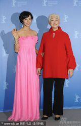 幻灯图集：《团圆》登场 王全安携卢燕莫小棋亮相