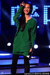 组图：张柏芝再次演唱《星语星愿》 蔡康永坐镇点评