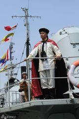 组图：《甲午大海战》曝邓世昌新造型 陆毅不惧炸点