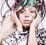 组图：GaGa新单封面化身小丑 科学怪人性感全裸