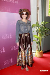 高清图：众佳丽二次面试港姐 Barbie花裙现身有点土